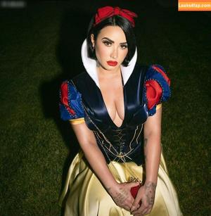 Demi Lovato photo #0509