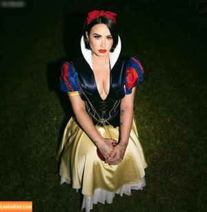 Demi Lovato photo #0511