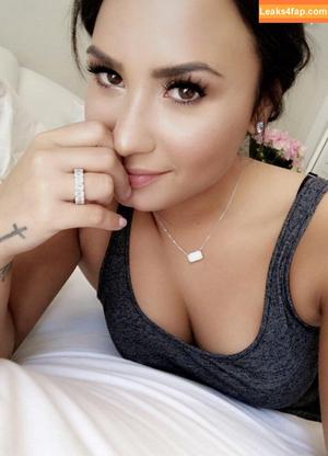 Demi Lovato photo #0529