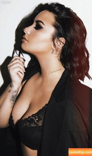 Demi Lovato photo #0537