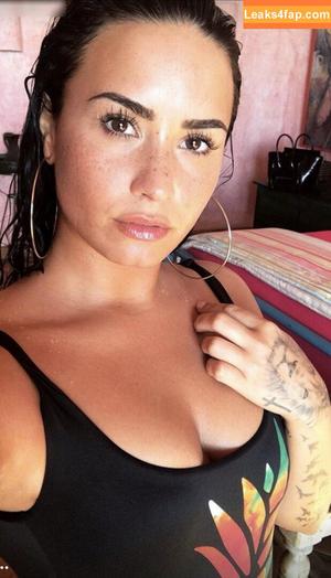 Demi Lovato photo #0541