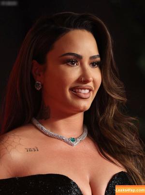 Demi Lovato photo #0576