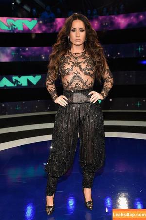 Demi Lovato фото #0636