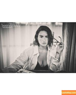 Demi Lovato photo #0695