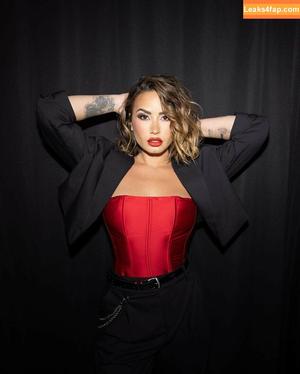 Demi Lovato photo #0744