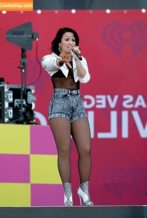 Demi Lovato photo #0799