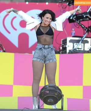 Demi Lovato photo #0813