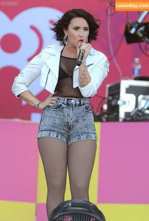 Demi Lovato photo #0814