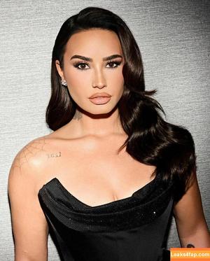 Demi Lovato photo #0830