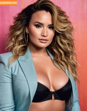 Demi Lovato photo #0832