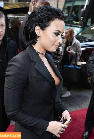 Demi Lovato photo #0846