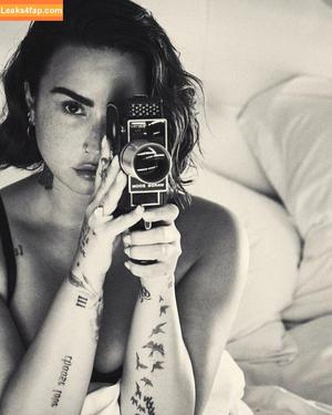 Demi Lovato photo #0899