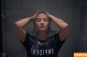 Demi Lovato photo #0907