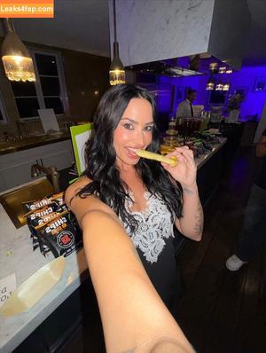 Demi Lovato photo #0966