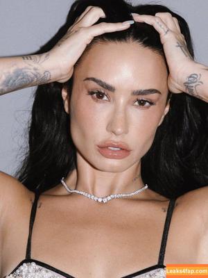 Demi Lovato photo #0971