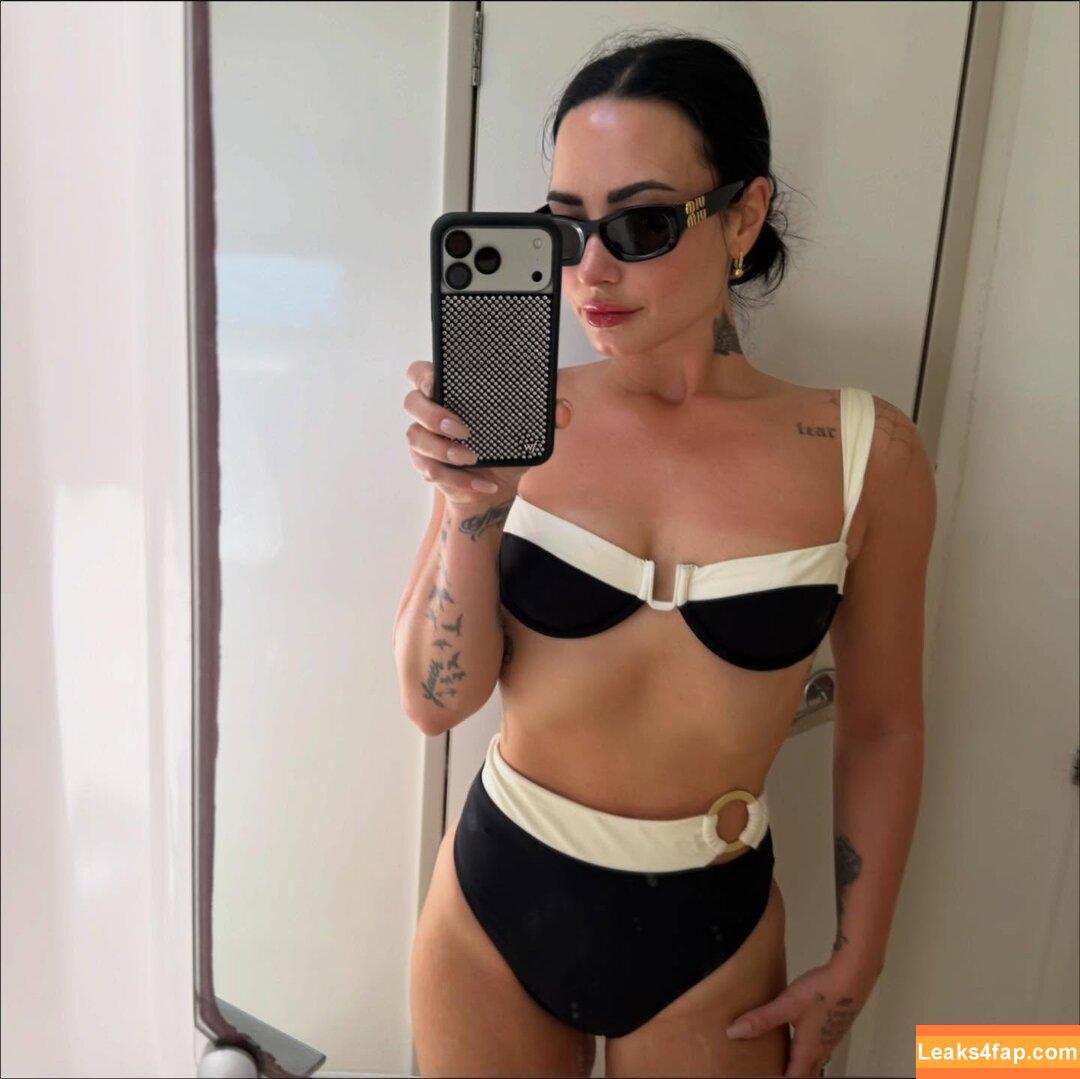 Demi Lovato / ddlovato leaked photo photo #1085