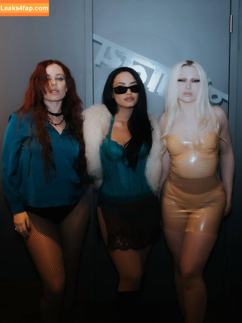 Demi Lovato / ddlovato / https: / tonia_williams leaked photo photo #1130