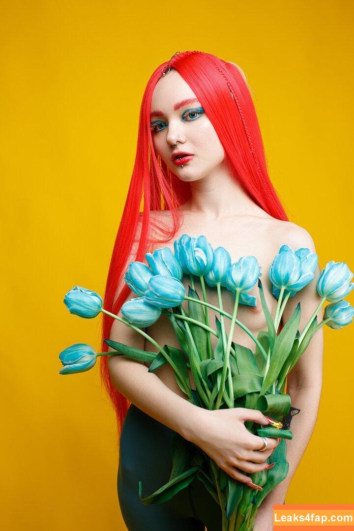 demonisia /  слитое фото фото #0005
