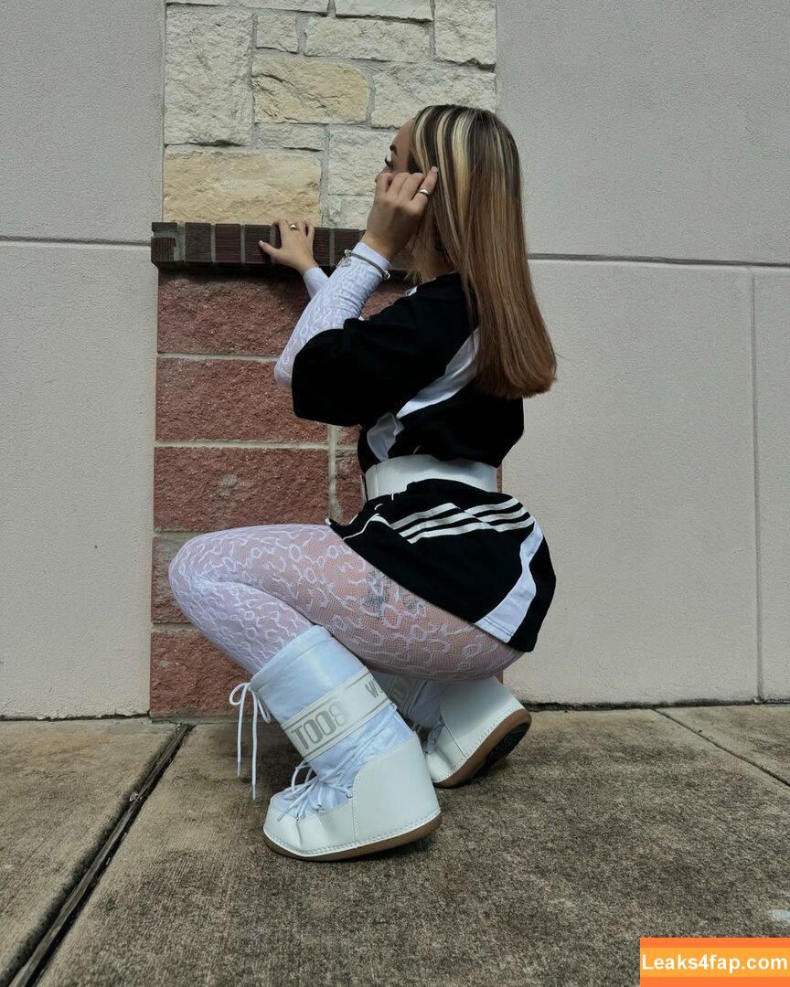 des_suzanne / destiny_suzanne_ leaked photo photo #0036