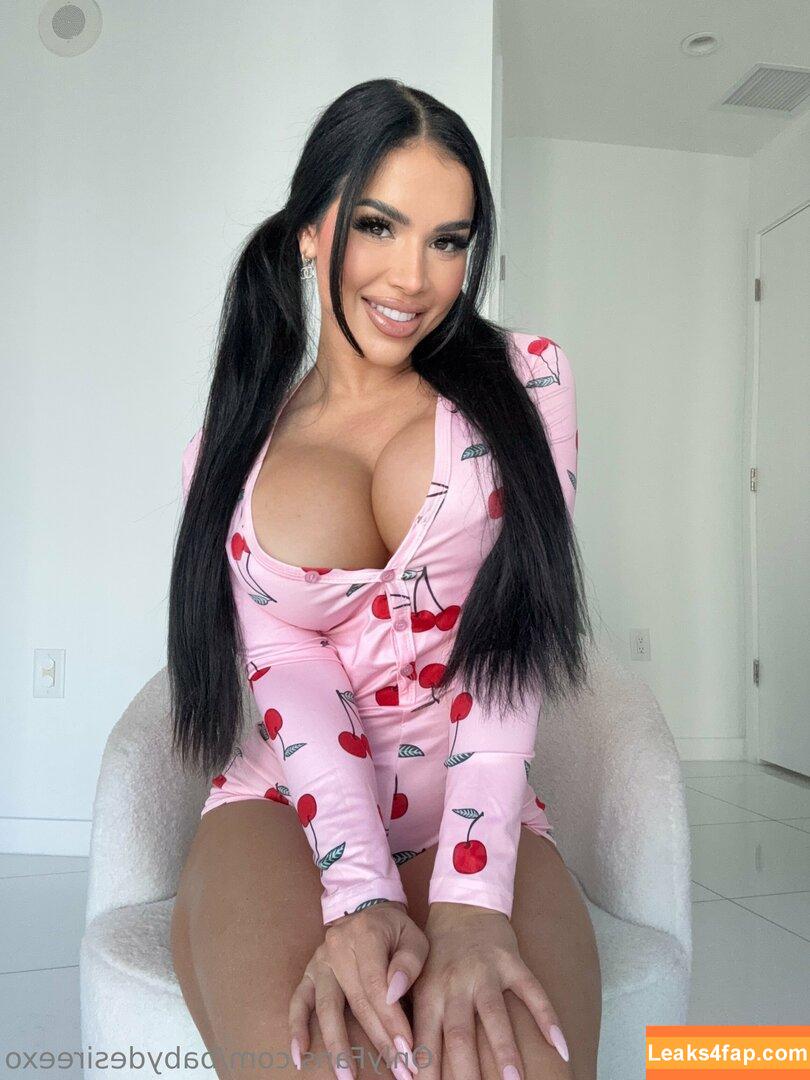 Desiree Desire / desireedesirexoxo / officialdesiree leaked photo photo #0102