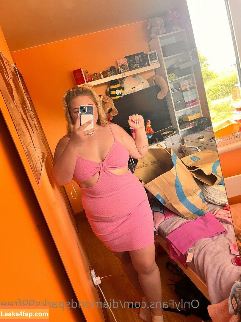 diamondsparks99free /  leaked photo photo #0007