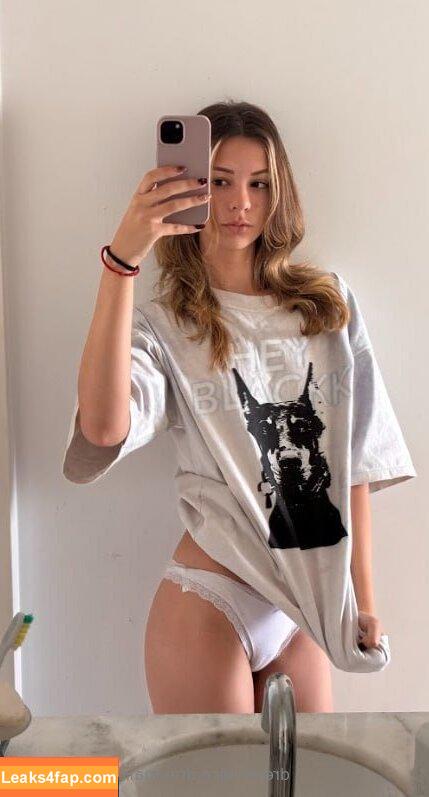 dreamalice /  leaked photo photo #0009