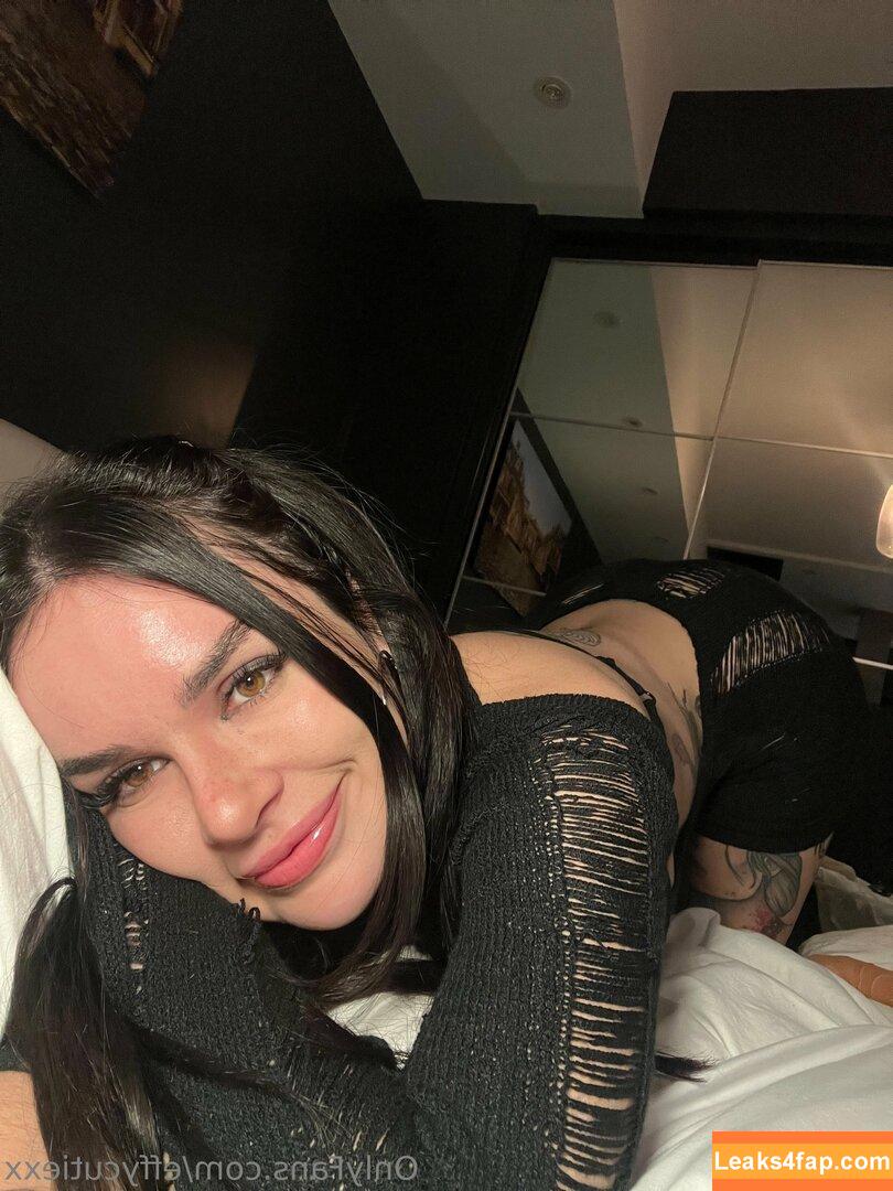 effycutiexx / effycutiex leaked photo photo #0358