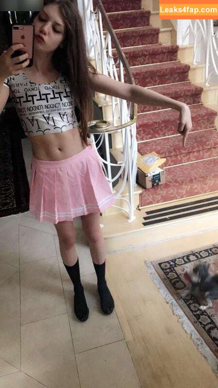 Elena Koshka / elenakoshkaxoxo / therealelenakoshka leaked photo photo #0640