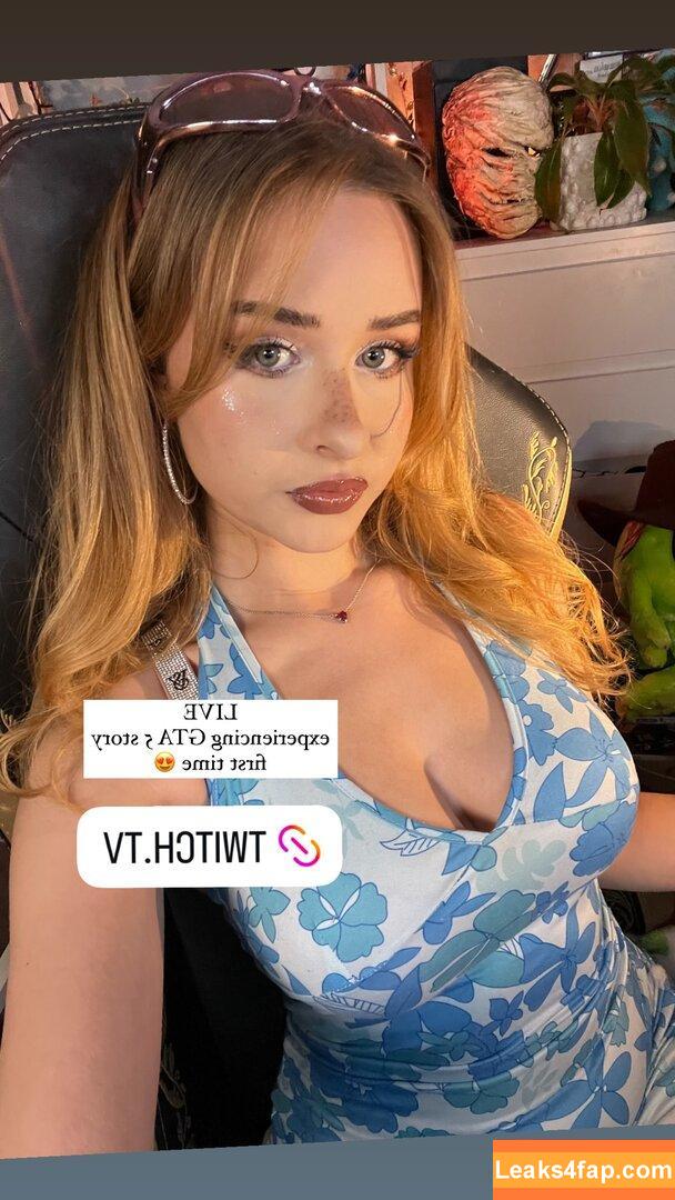Elina / elinatwitch leaked photo photo #0025