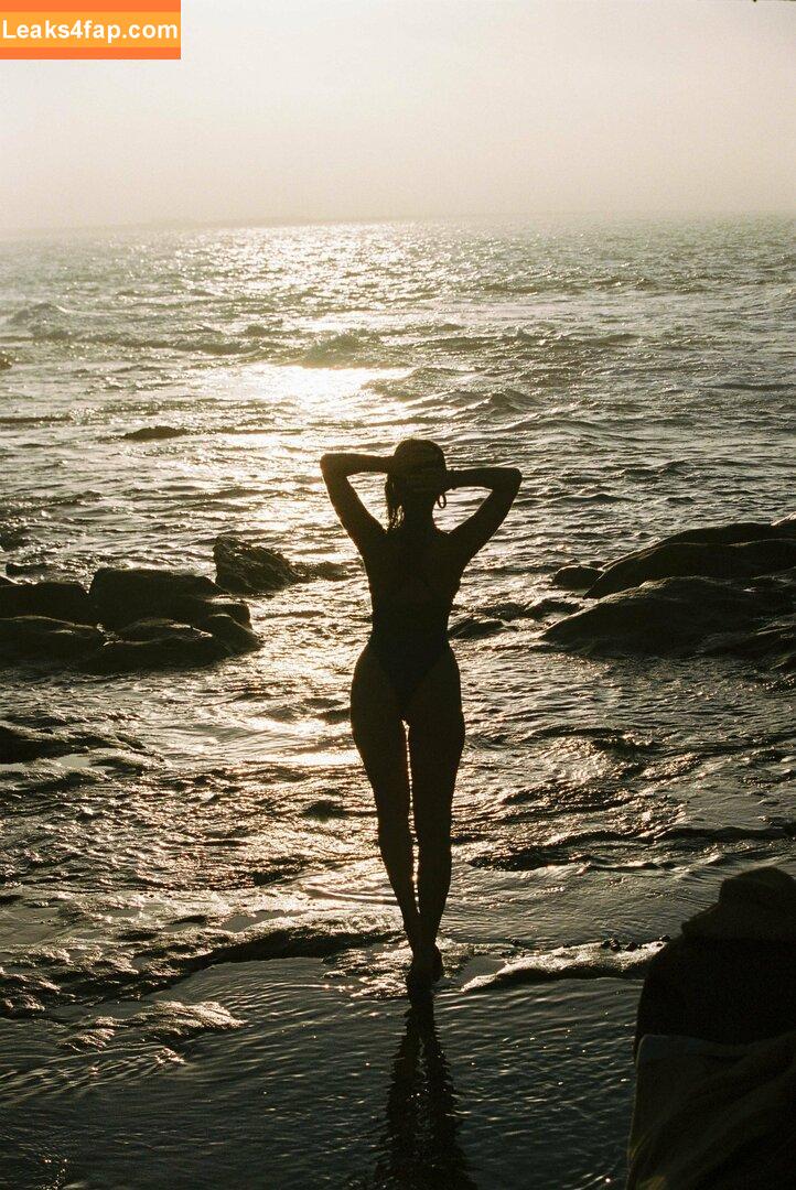 Ella Cervetto / ellacervetto слитое фото фото #0122