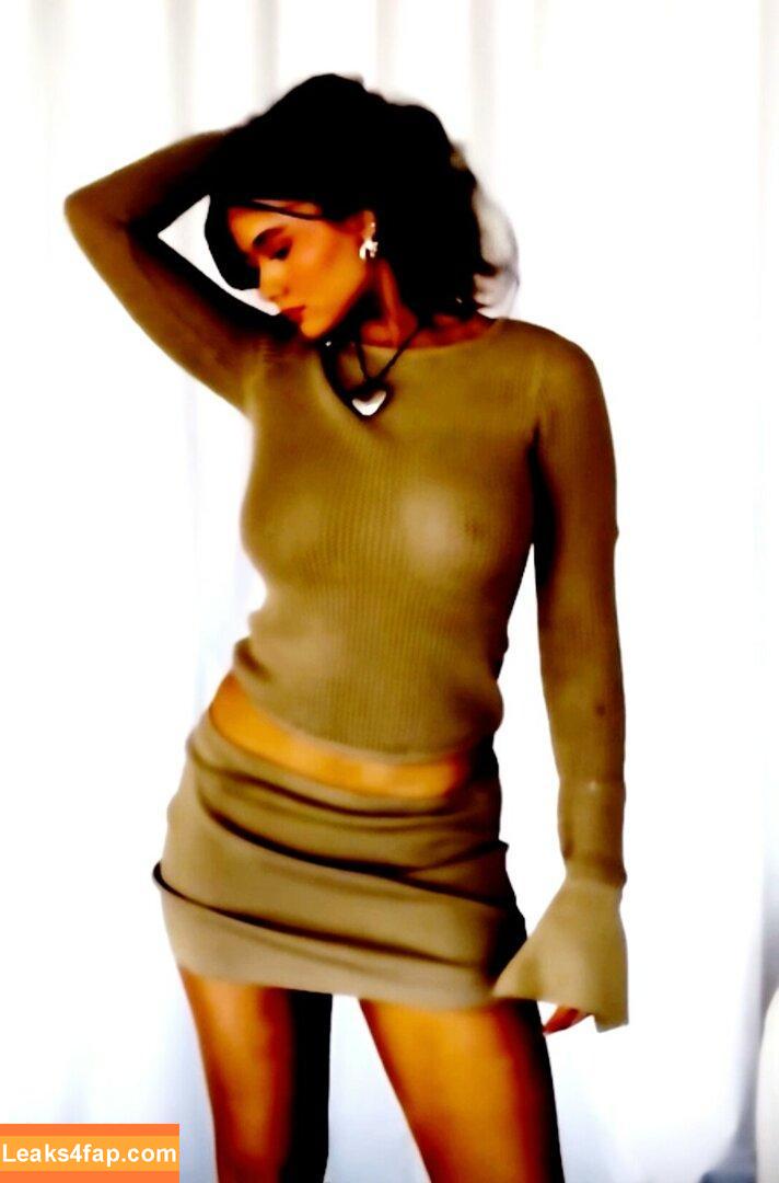 Ella Cervetto / ellacervetto слитое фото фото #0175