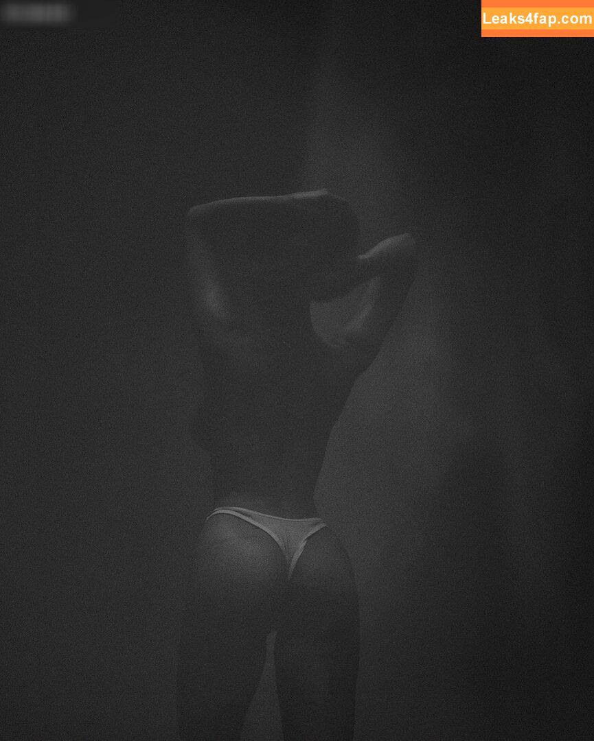 Ella Cervetto / ellacervetto слитое фото фото #0252