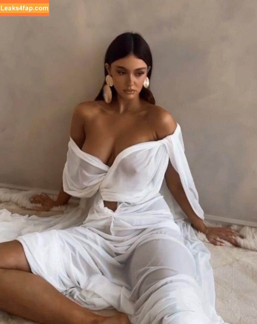 Ella Cervetto / ellacervetto слитое фото фото #0378