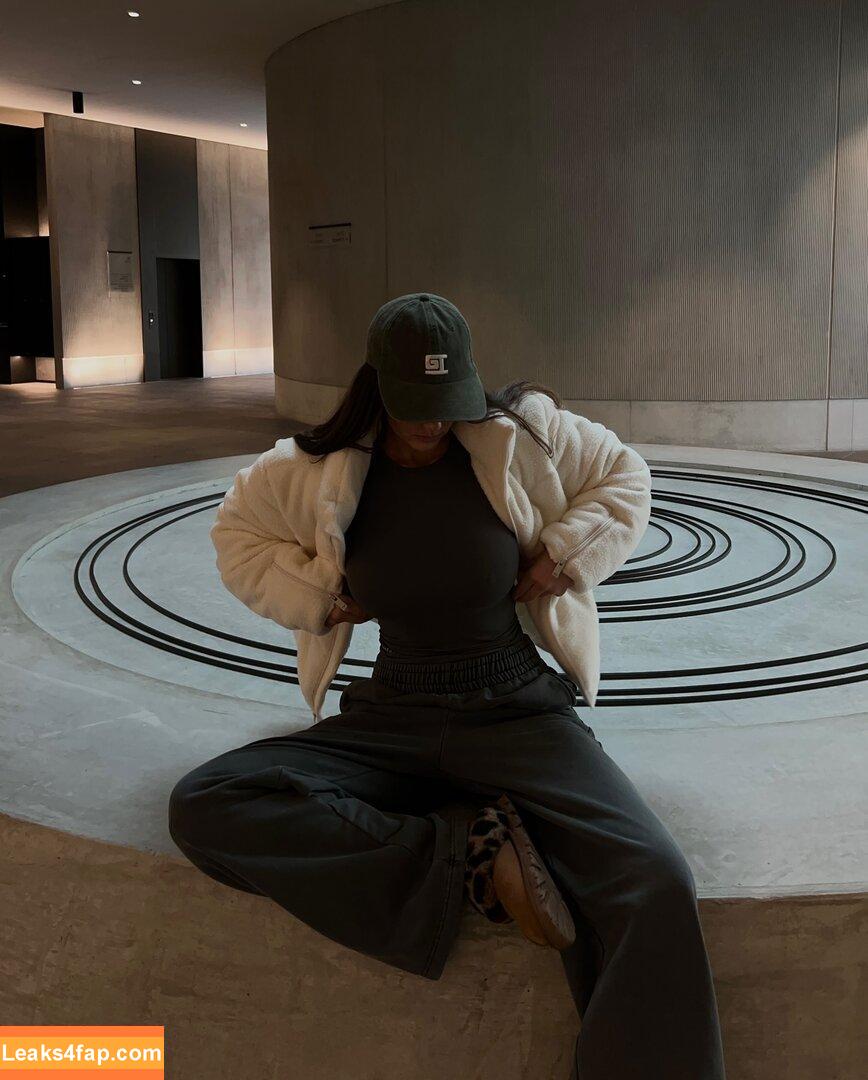 Ella Cervetto / ellacervetto слитое фото фото #0384