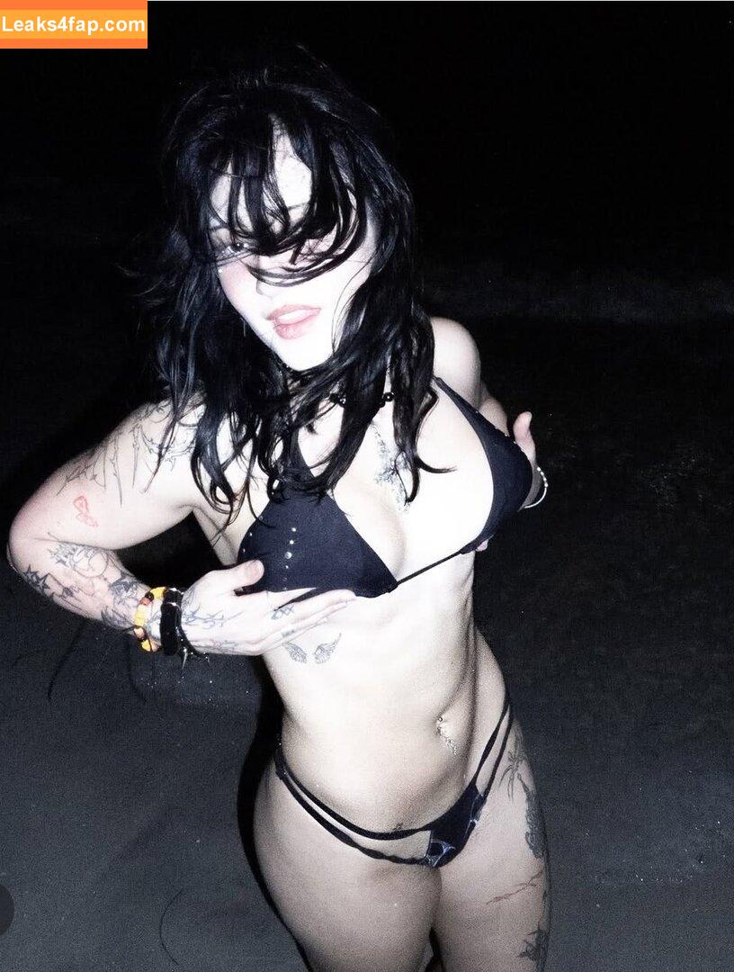 Elliemoore / Ellie.moore04 / Ellmari.e / elliemoore_official leaked photo photo #0005