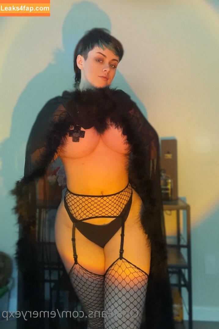 Emery Larson / EmeryEXP / EmeryPan / emerylarson leaked photo photo #0016