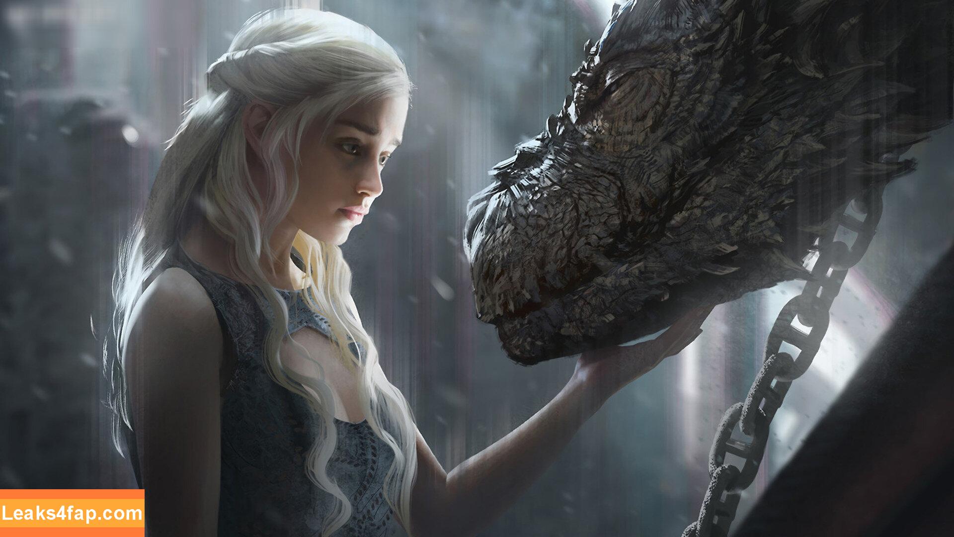 Emilia Clarke / clarkeyxo / emilia_clarke leaked photo photo #0141