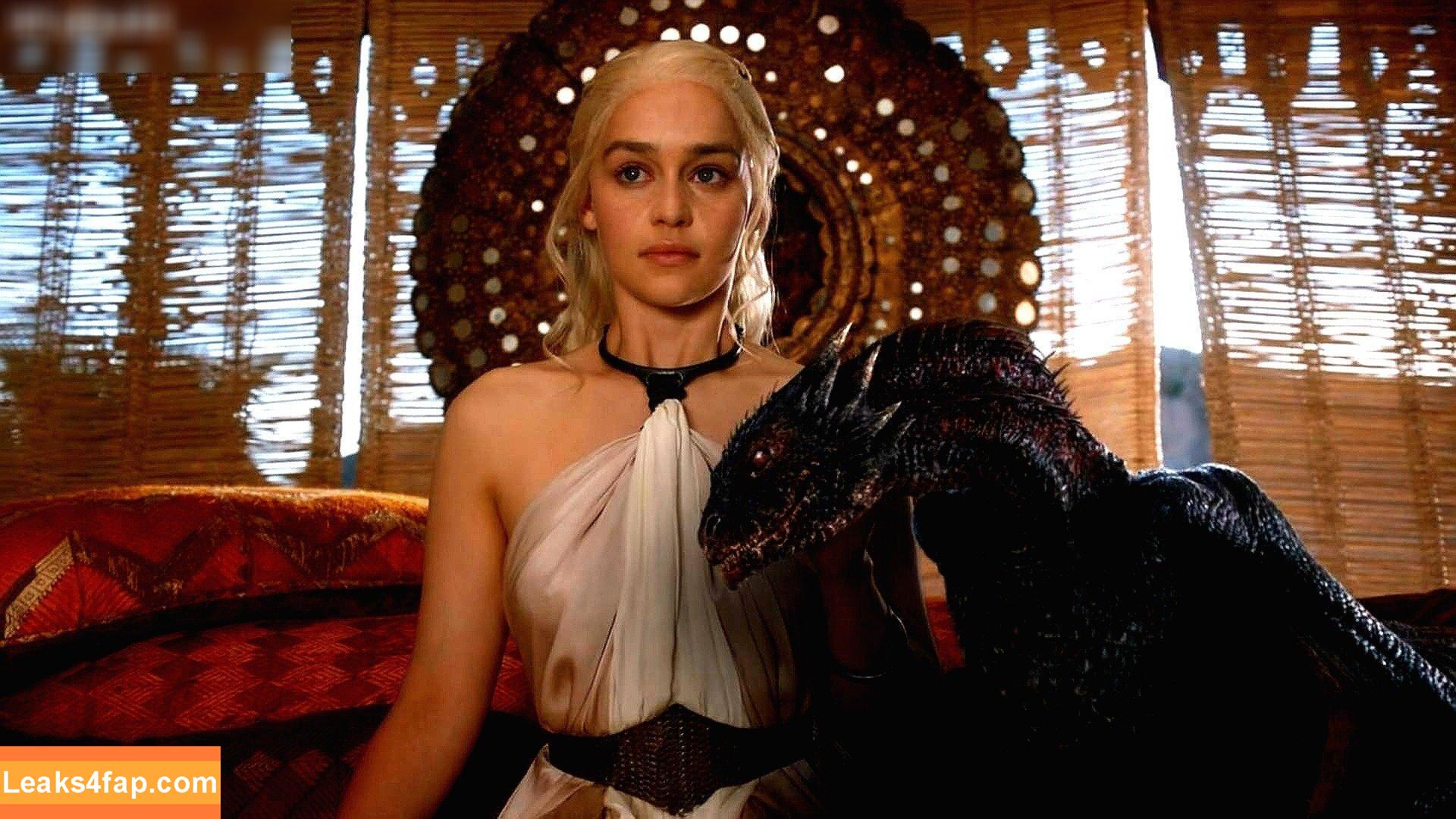 Emilia Clarke / clarkeyxo / emilia_clarke leaked photo photo #0145