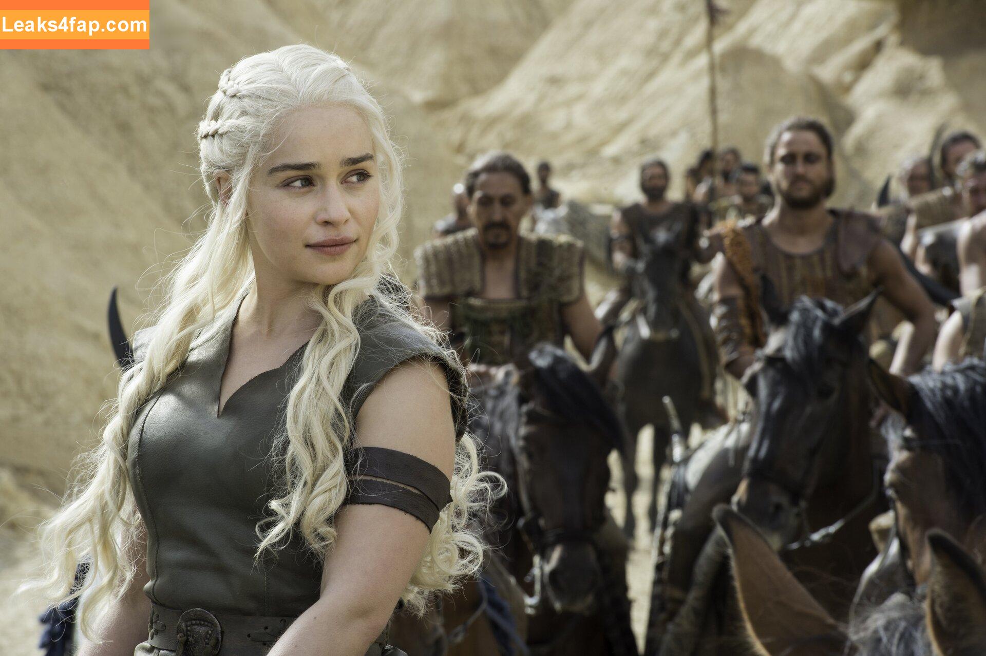 Emilia Clarke / clarkeyxo / emilia_clarke leaked photo photo #0152
