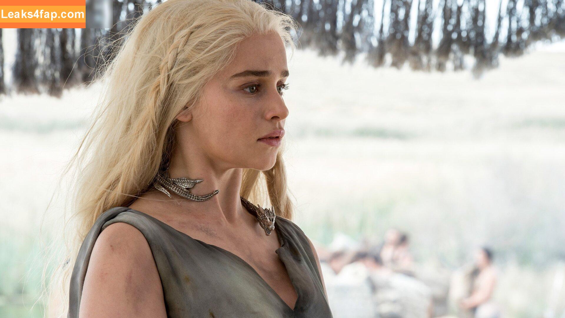 Emilia Clarke / clarkeyxo / emilia_clarke слитое фото фото #0153