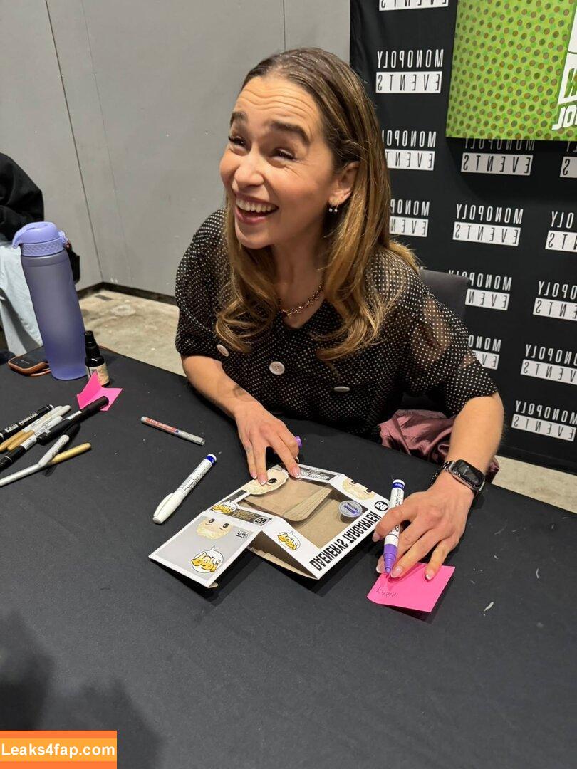 Emilia Clarke / clarkeyxo / emilia_clarke leaked photo photo #0179