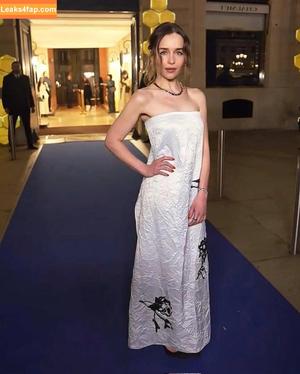Emilia Clarke photo #0061