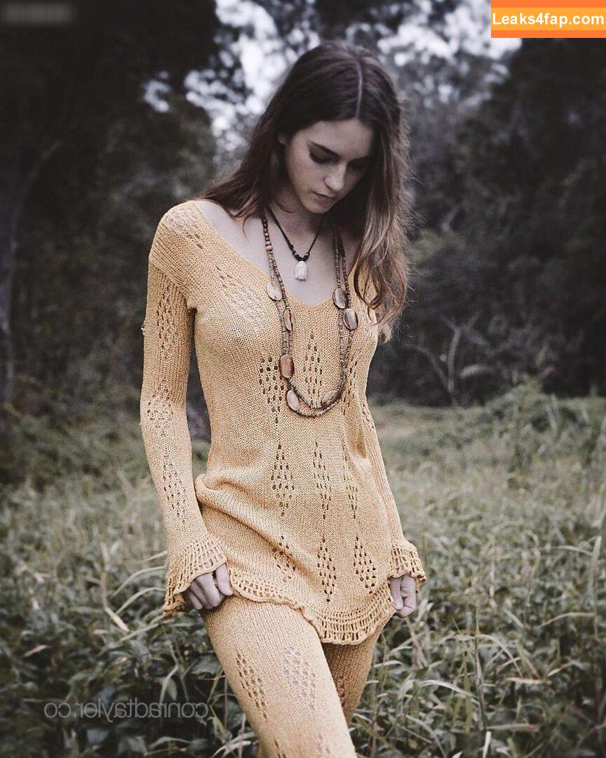Emily Feld / emily.feld leaked photo photo #0128