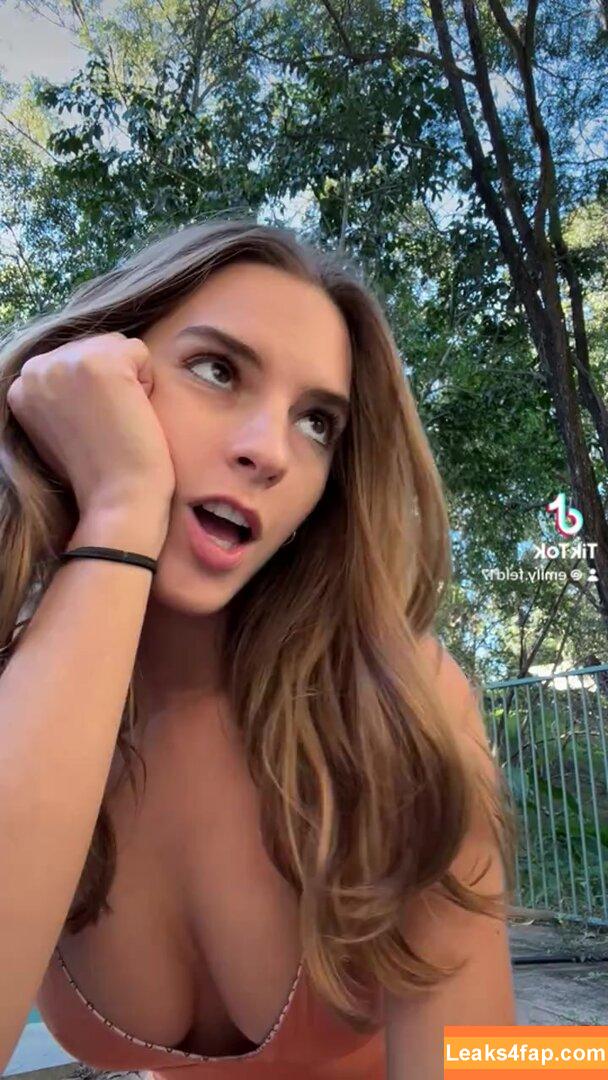 Emily Feld / emily.feld leaked photo photo #0158