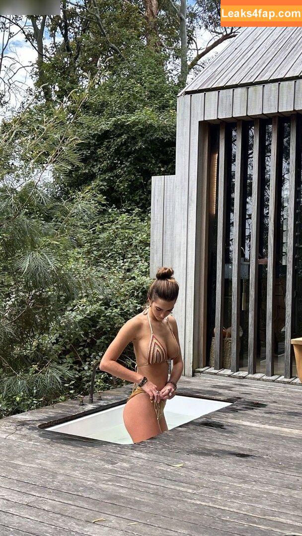 Emily Feld / emily.feld leaked photo photo #0673