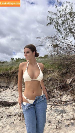Emily Feld photo #0420