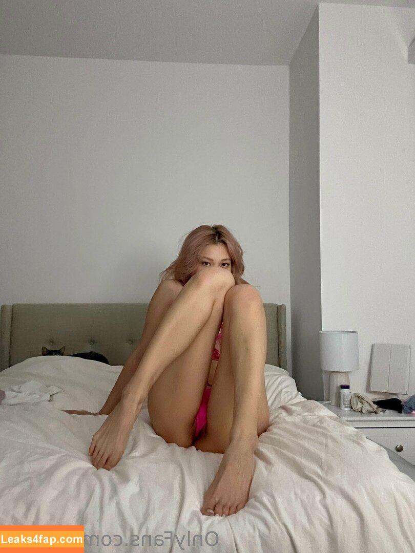 Emilythebearrr_ / bb_emi / emilythebearrr leaked photo photo #0160