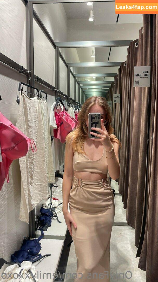 emilyxxoxo /  leaked photo photo #0019