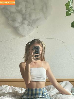 emilyxxoxo photo #0013