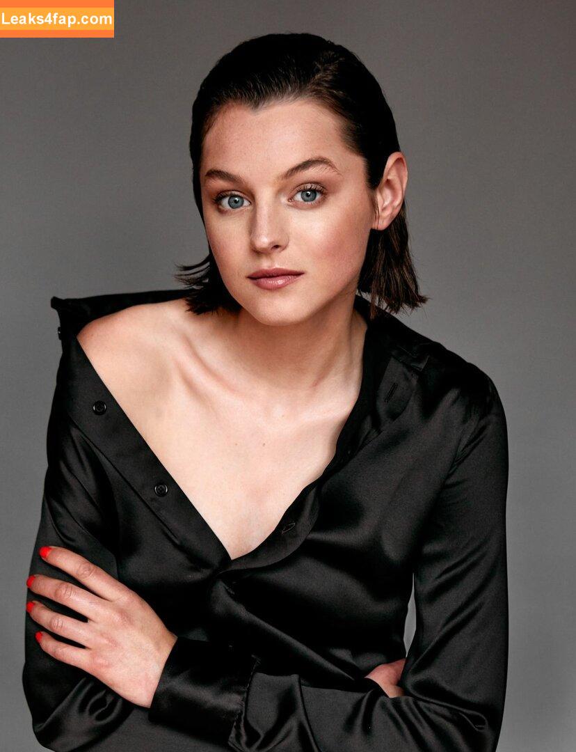 Emma Corrin / emmalouisecorrin слитое фото фото #0008